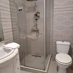 Quinet Apartament Apartman *