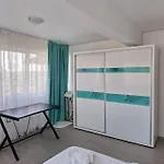 Quinet Apartament *