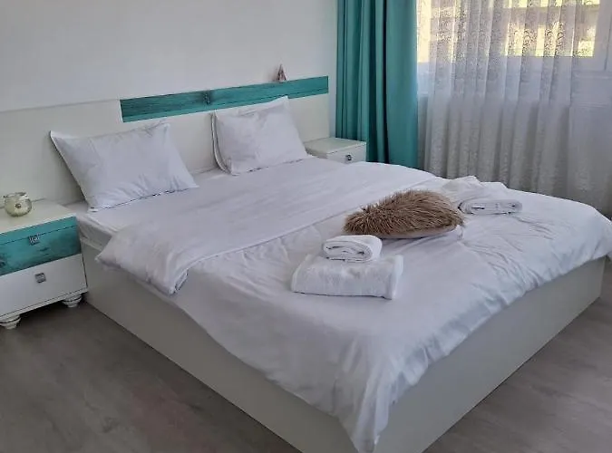 Quinet Apartament Apartman *